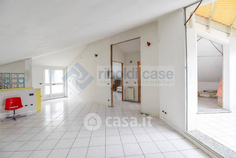 Villa in Via Lombardia — foto 7 di 36