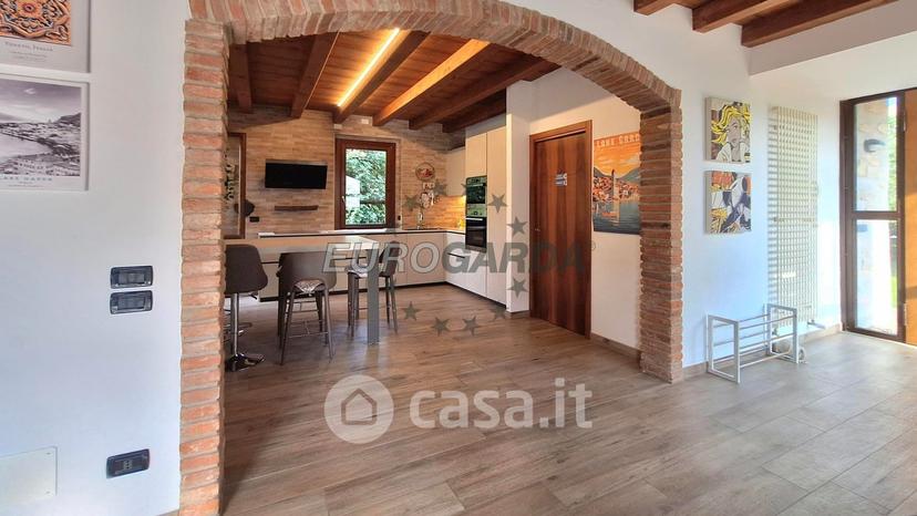 Villa in Via Dosso 10 — foto 10 di 60