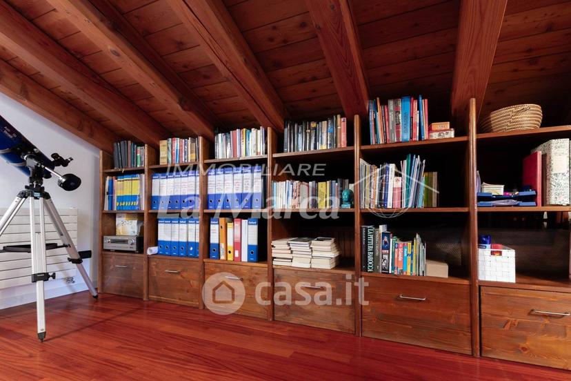 Villa in Via Osoppo 13 — foto 30 di 33