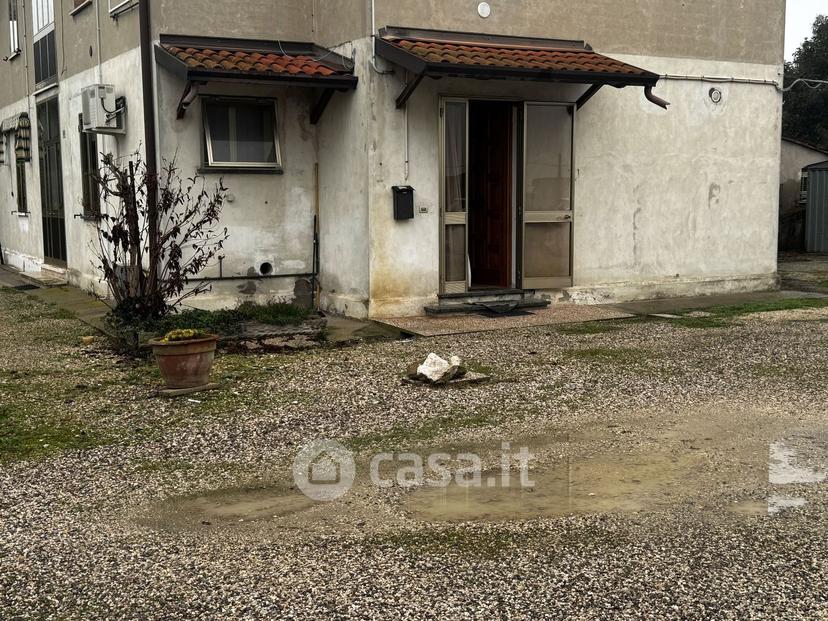 Trilocale in Via Nuova 24 — foto 6 di 22