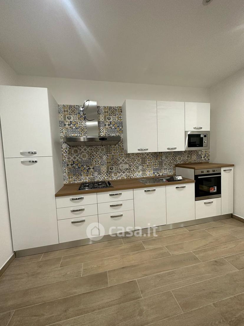 Appartamento in Lungomare Nazario Sauro 325 — foto 2 di 18