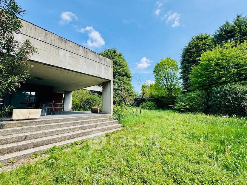 Villa in Via Giosuè Carducci 20 a — foto 74 di 182
