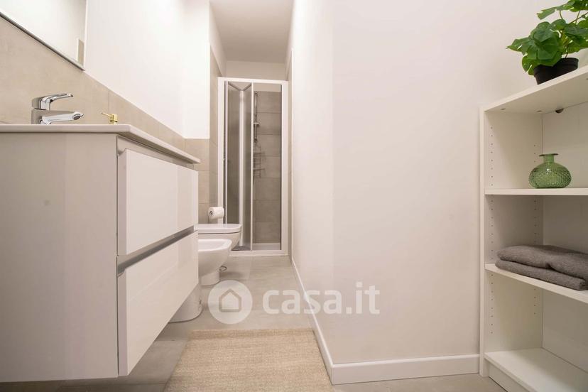 Stanza in Via Firenze 16 — foto 13 di 17