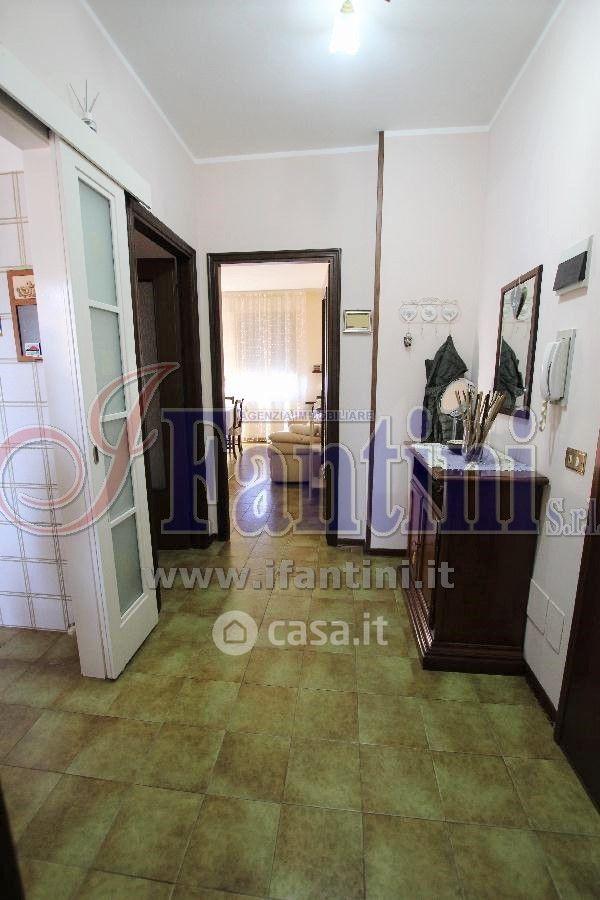 Quadrilocale in Via di Vittorio 1 — foto 7 di 27