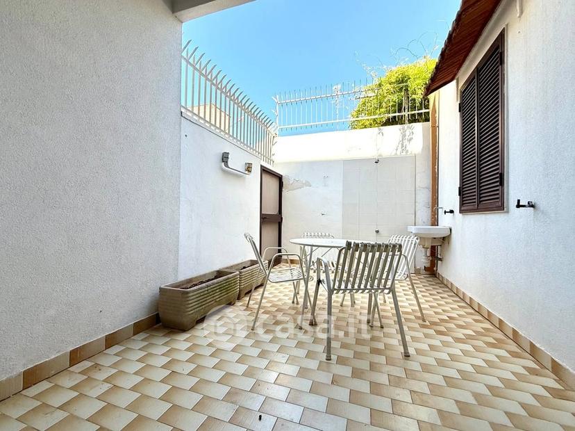 Trilocale in Via Riccione 91 — foto 16 di 34