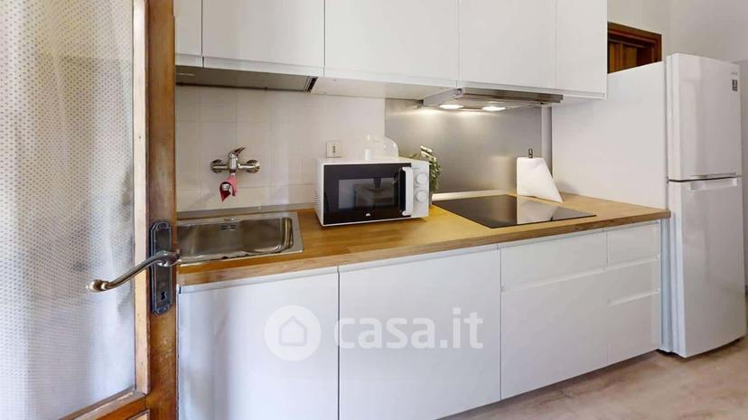 Stanza in Via Bosco Wollemborg 3 a