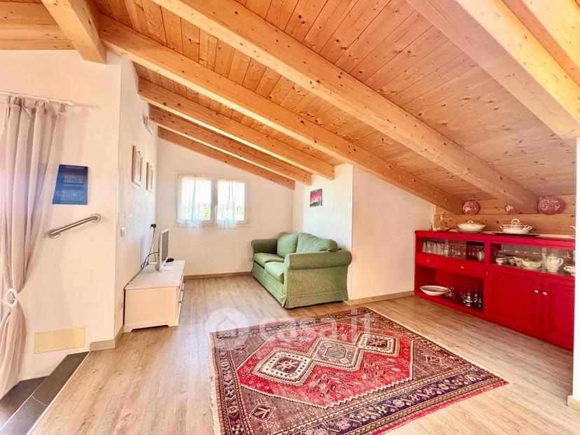 Villa in Via delle Scuole — foto 5 di 73