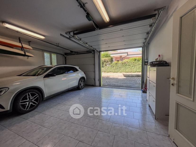 Villa in Via Goito — foto 19 di 42
