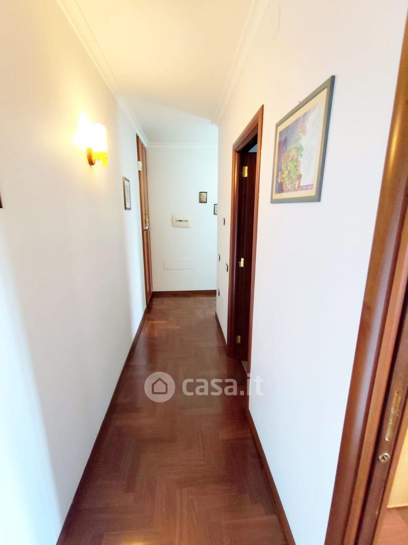Trilocale in Viale Europa — foto 30 di 38