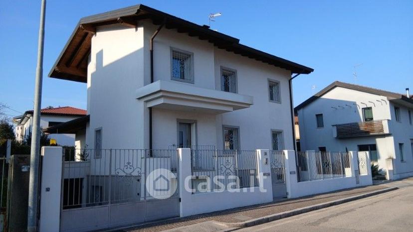 Villa in Via Umago 16 — foto 12 di 93