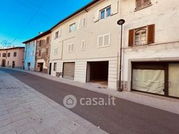 Trilocale in Via Ronchetti
