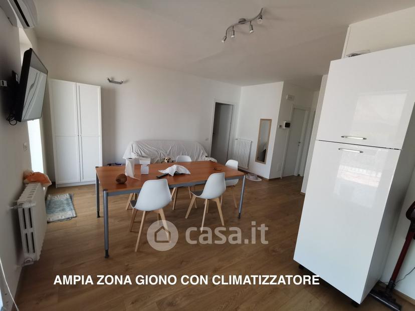 Stanza in Via Gioacchino Rossini 52 — foto 12 di 16