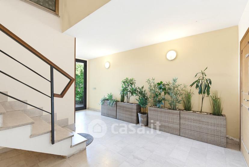 Appartamento in Papa Giovanni Ventitreesimo 12 — foto 14 di 32