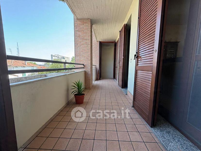 Trilocale in Via Toscana 84 a — foto 7 di 22