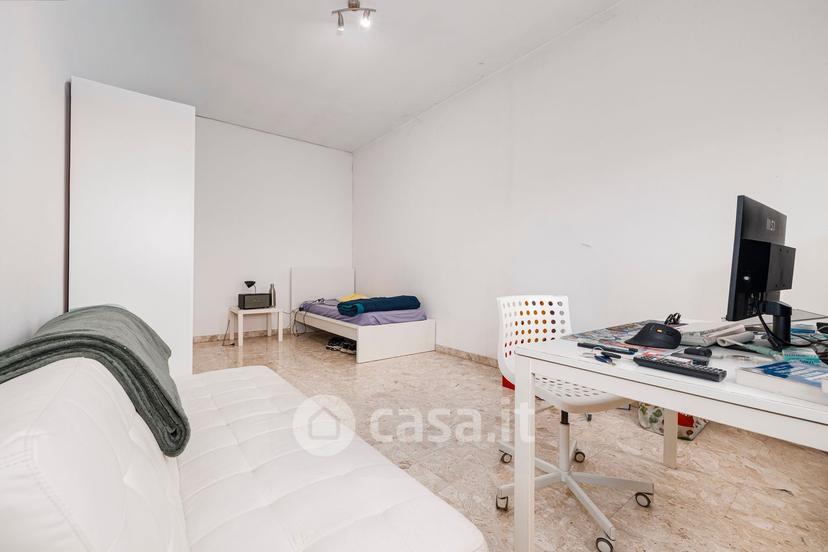 Bilocale in Viale Lombardia 43 — foto 2 di 9