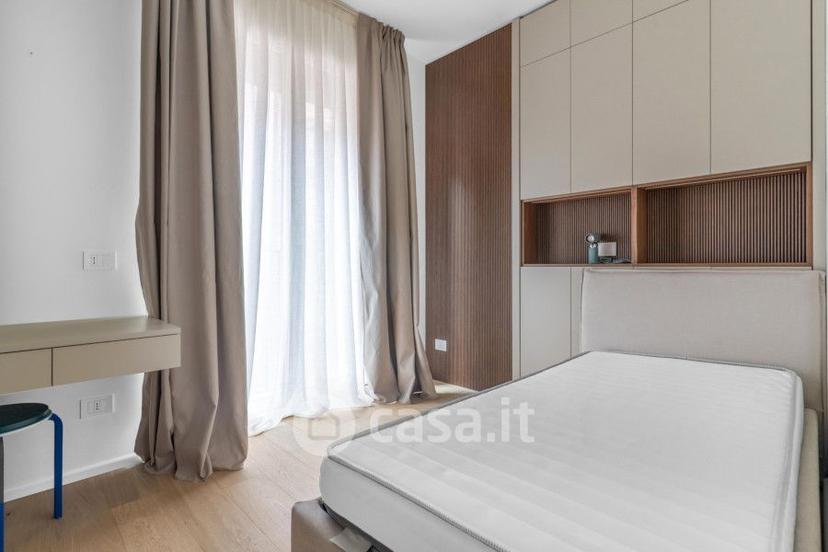 Trilocale in Via Pietro Giannone 2 — photo 2 of 30