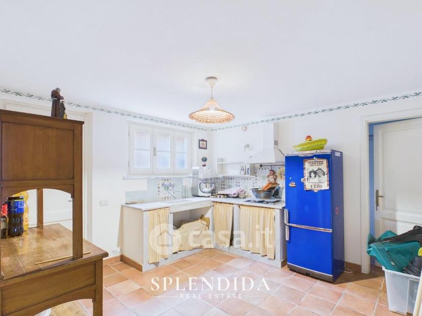 Villa in Via Frasso — foto 22 di 36