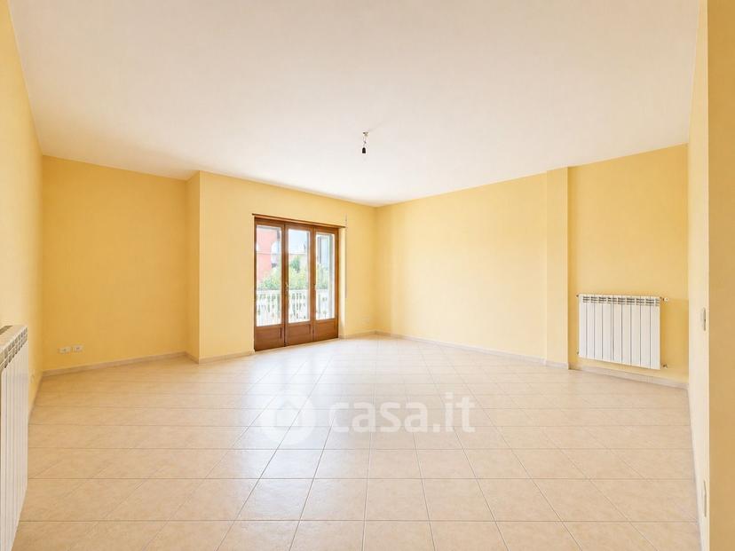 Trilocale in Via Fratelli Cervi 19 — foto 22 di 23
