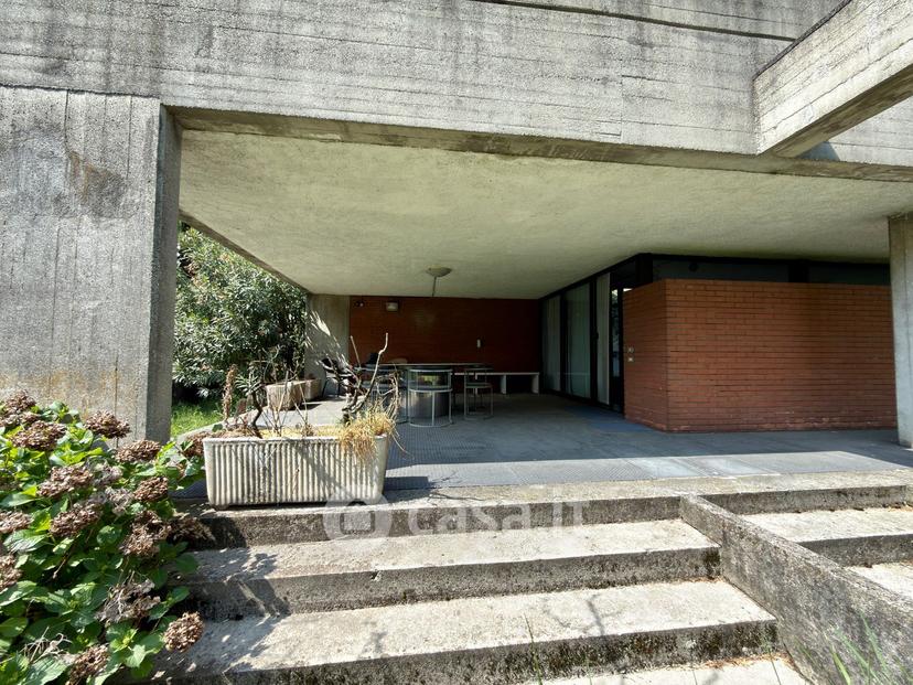 Villa in Via Giosuè Carducci 20 a — foto 4 di 182
