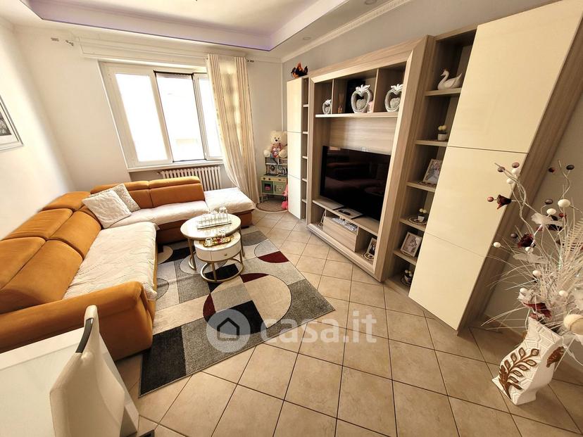 Trilocale in Via Montello 512 — foto 4 di 21