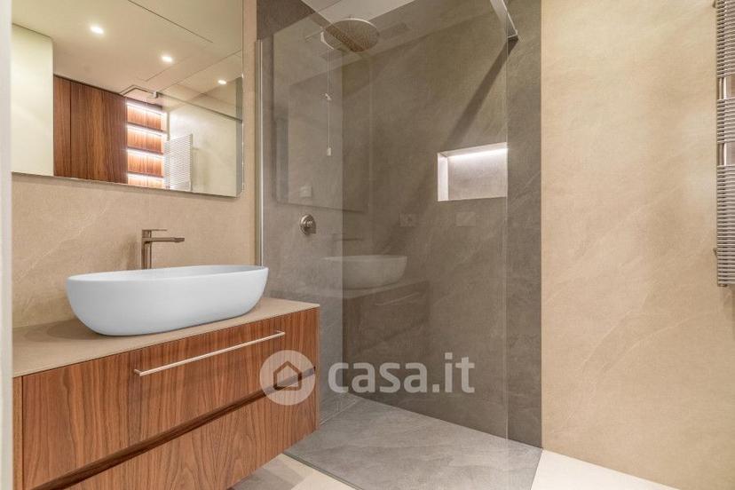 Trilocale in Via Pietro Giannone 2 — photo 16 of 30