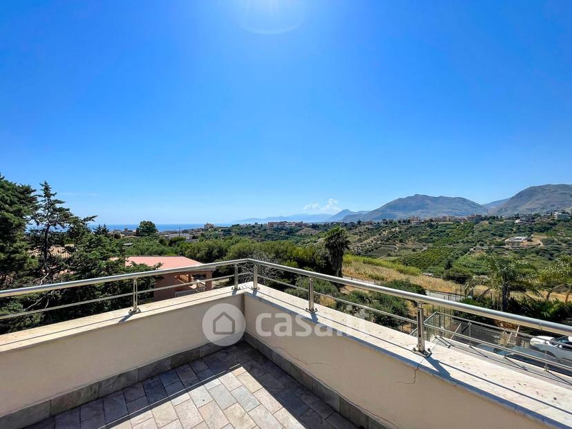 Villa in Via Giovanni Guareschi 67 — foto 42 di 115