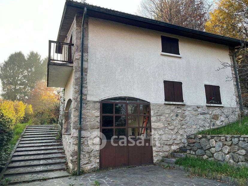 Villa in Via Massimo d'Azeglio 4 — foto 30 di 55