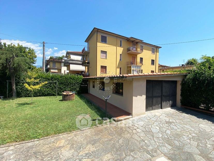 Villa in Via Arno 10 — foto 62 di 64