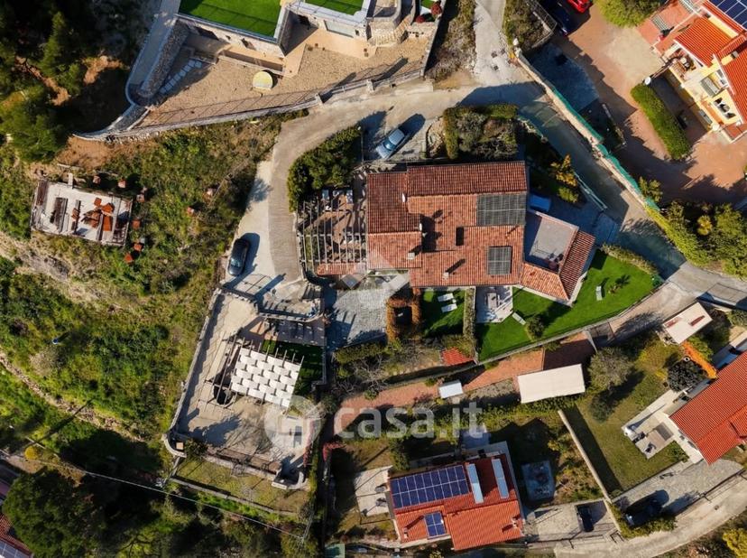 Villa in Strada Civezza 49 — foto 40 di 50