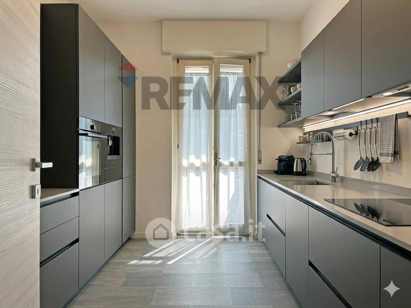 Appartamento in Via F. Corridoni 42 — foto 10 di 44