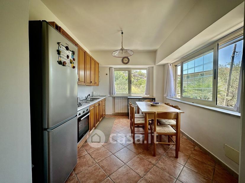 Villa in Località Madonna della Pace — foto 3 di 37