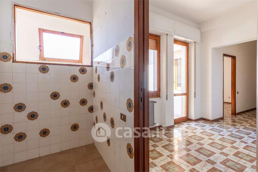 Trilocale in Via Sicilia 97 — foto 8 di 17