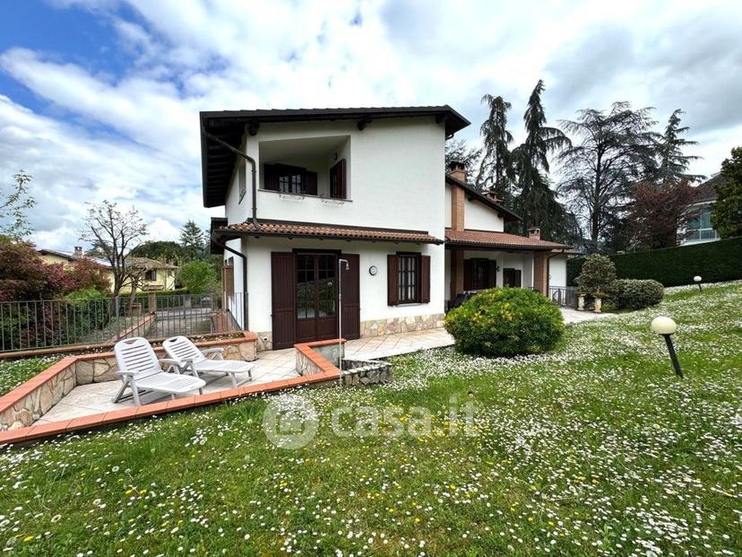 Villa in Via Giacomo Puccini 3 — foto 41 di 50