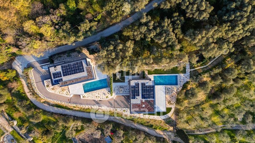 Villa in Via Gioacchino Rossini — foto 8 di 41