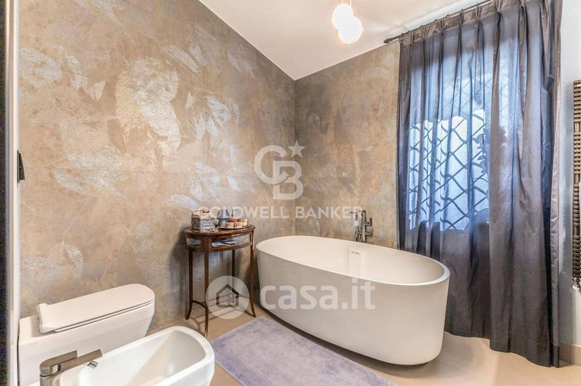 Villa in Strada Cassia Sud — foto 58 di 77