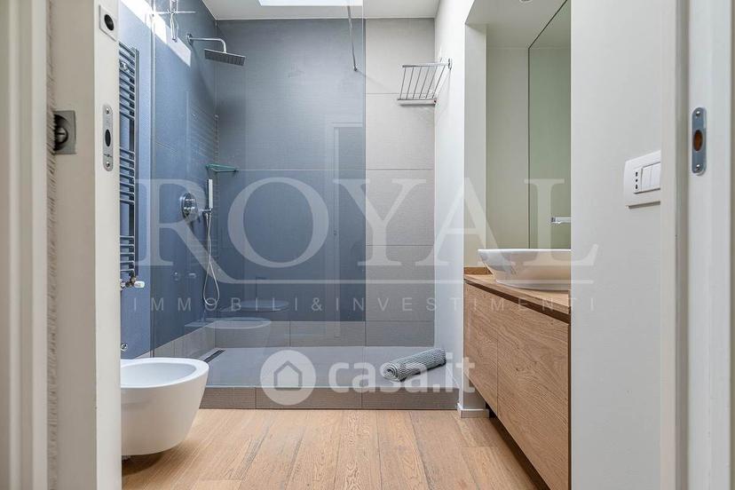 Trilocale in Via Carlo Alberto 15 — foto 31 di 34
