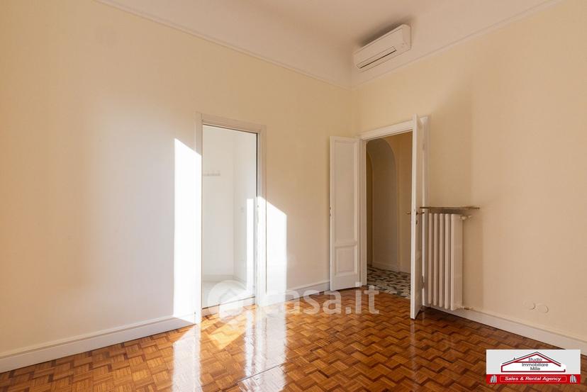 Trilocale in Via Giovanni Boccaccio — foto 23 di 40