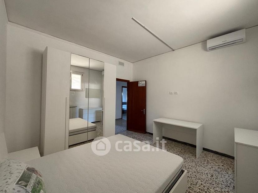Stanza in Via Torre San Biele — foto 10 di 38