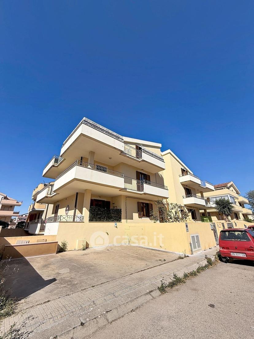 Trilocale in Via Rita Montagnana — foto 31 di 42