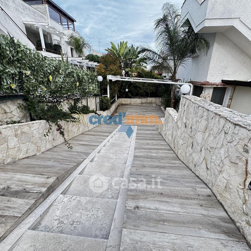 Villa in Viale La Testa — foto 24 di 25