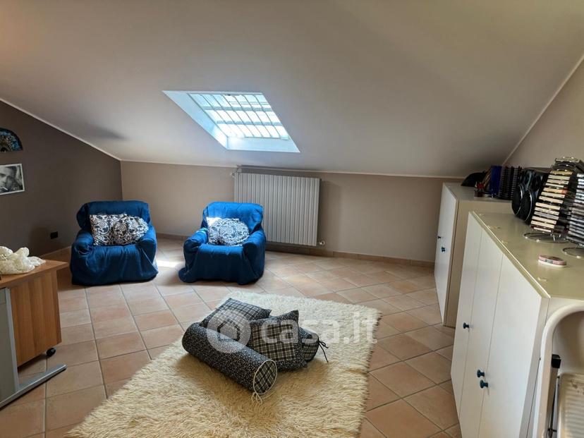 Villa in Via Falcone Giovanni — foto 19 di 122