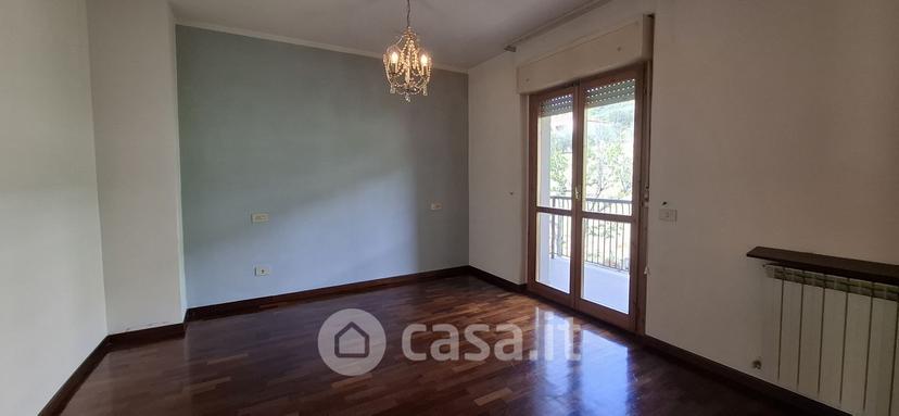 Villetta a schiera in Via Armando Fedeli — foto 2 di 31
