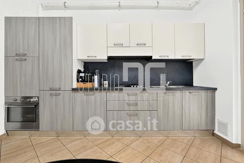 Trilocale in Viale Vittorio Veneto 17 — foto 3 di 19
