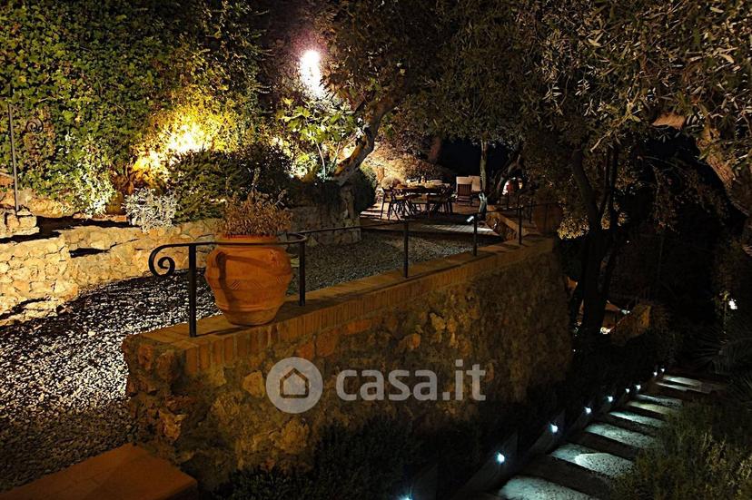Villa in Via dei Fari 1 — foto 20 di 46
