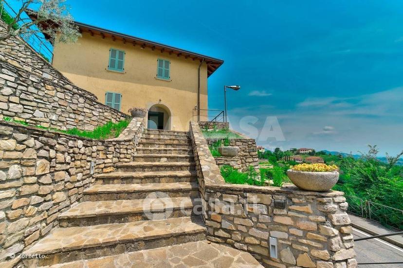 Villa in Via Belvedere 37 — foto 75 di 95