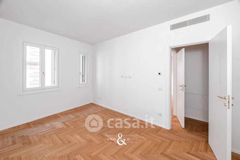 Trilocale in Piazza Duomo 2 — foto 22 di 27