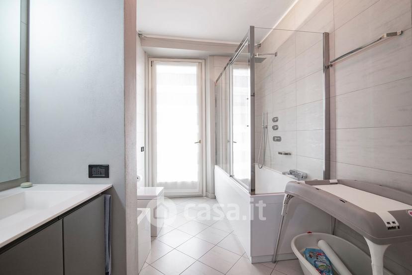 Trilocale in Via Volturno 17 — foto 20 di 26