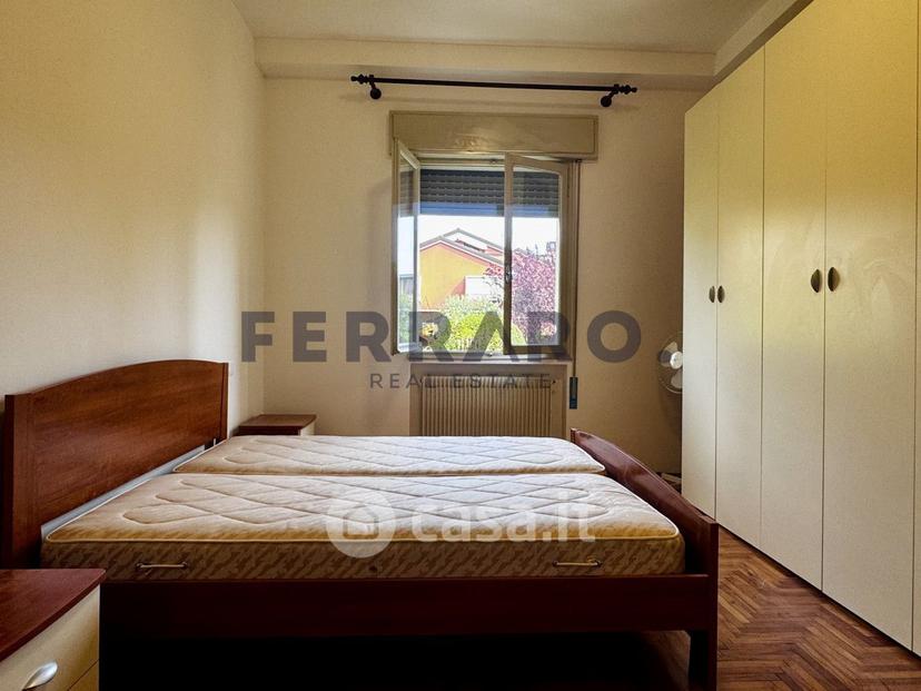 Stanza in Strada del Mozzato — foto 5 di 10