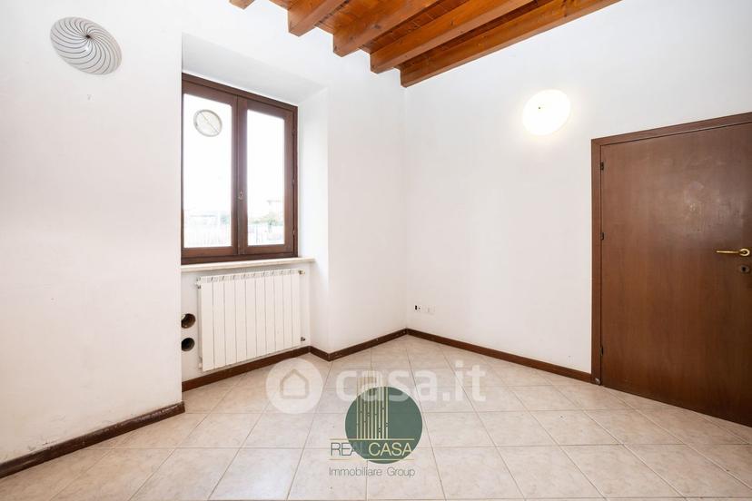 Trilocale in Via Seriola 38 — foto 5 di 31