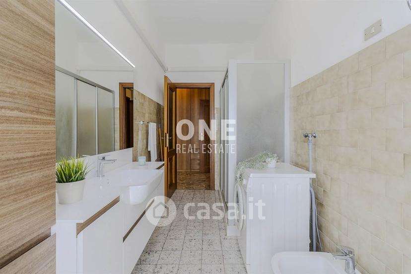 Trilocale in Via Grazia Deledda 23 — foto 2 di 41